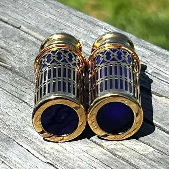 Vintage Leonard Cobalt Blue Salt And Pepper Shakers With Gold Tone Filgree - Picture 5 of 5